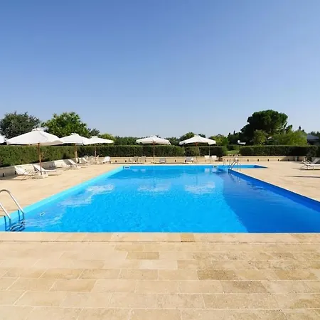 Sleeps 2 Pool Wifi