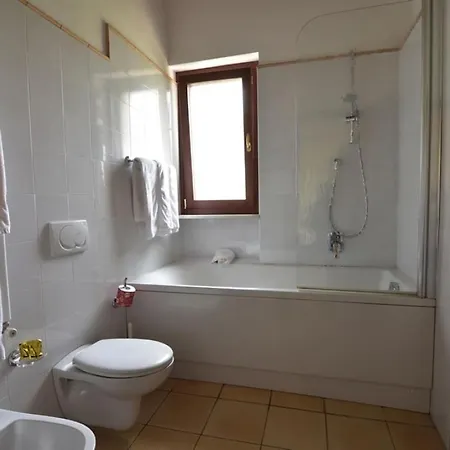 Sleeps 2 Pool Wifi Apartment *