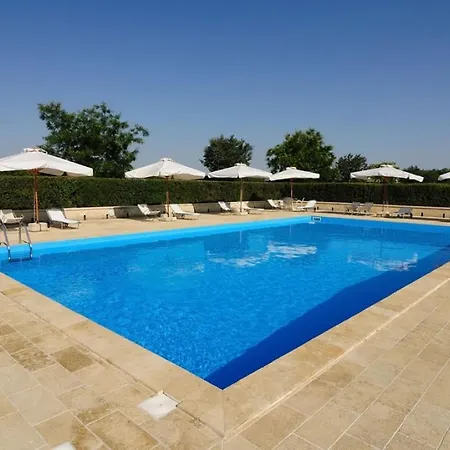 Sleeps 2 Pool Wifi
