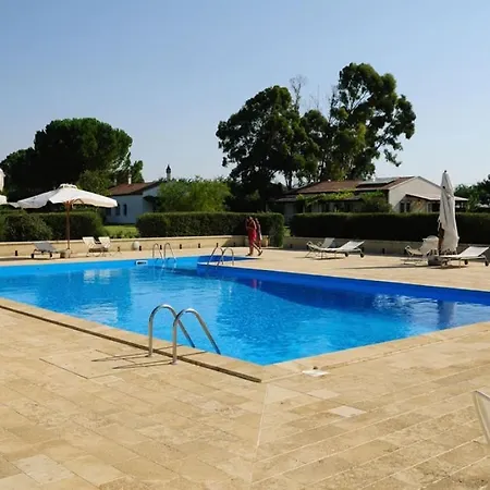 Sleeps 2 Pool Wifi Montescaglioso