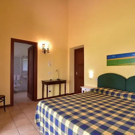 Sleeps 2 Pool Wifi Montescaglioso